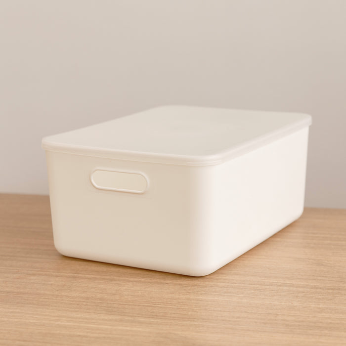 Storage Container with Plastic Lid. Little label co home organisation storage tubs. stackable storage containers. 